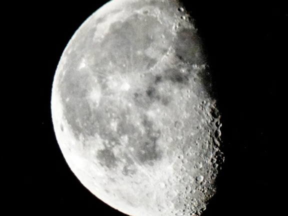 Nga sẽ khám phá Mặt trăng bằng các robot thế thân