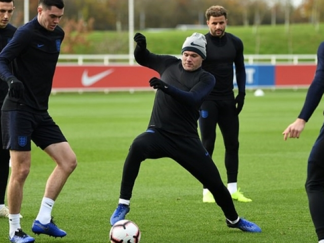 Tuyển Anh tri ân Wayne Rooney: Áo số 10 và tấm băng đội trưởng