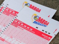 phu nu goc viet trung so hon 25 trieu usd o my