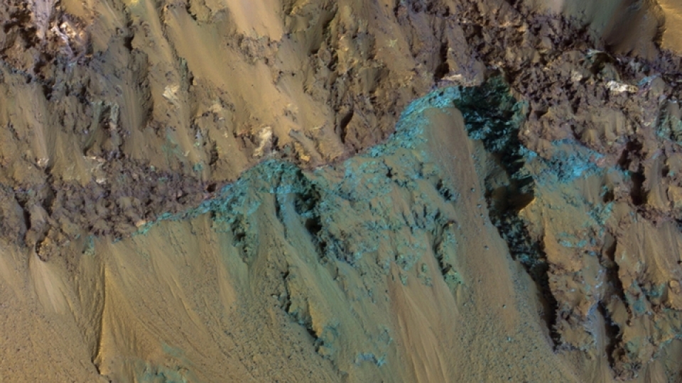 hinh anh ky thu tren be mat sao hoa