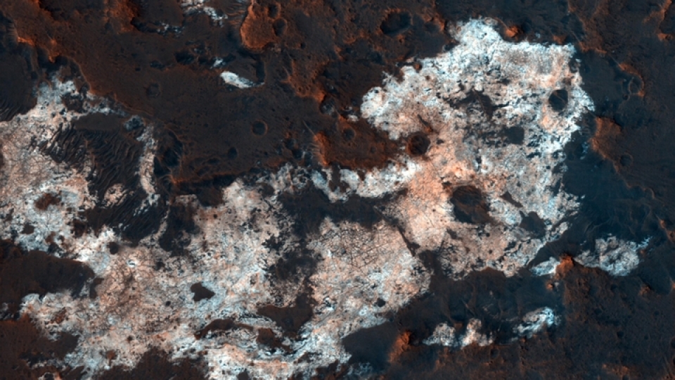 hinh anh ky thu tren be mat sao hoa