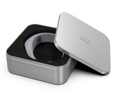 Thiết bị đeo tay kiểu hộp đen KEZ giúp người dùng tránh nguy hiểm