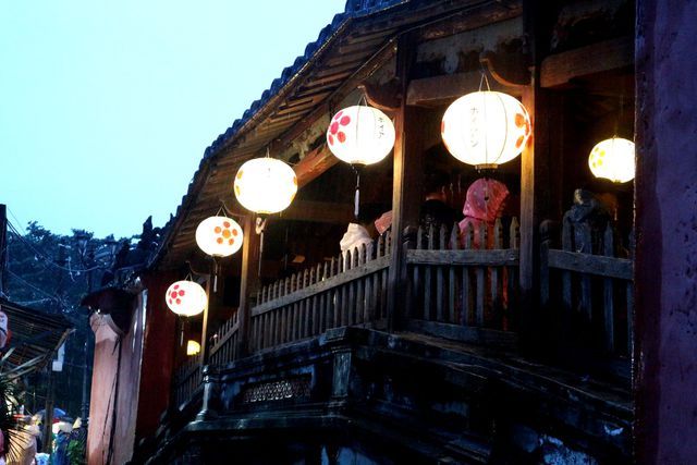 dung bo lo check in hoi an khi mua mua ve