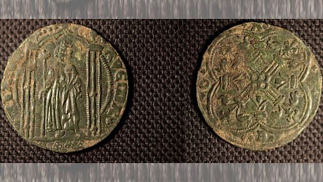 Phát hiện ngôi nhà từ thời Trung Cổ khoảng 600 năm tuổi nằm dưới lòng đất phat hien ngoi nha tu thoi trung co khoang 600 nam tuoi nam duoi long dat