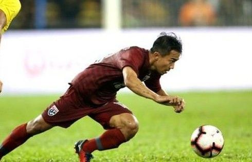 Thái Lan gục ngã, Chanathip cúi đầu xin lỗi cổ động viên