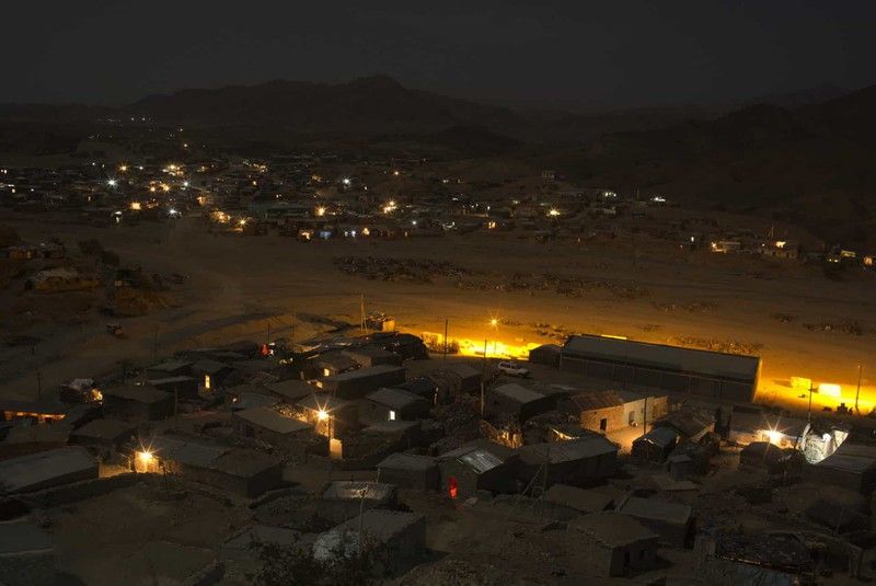 Sôi động cảnh khai thác và buôn bán muối ở nơi nóng nhất hành tinh chum anh cuoc song o noi nong nhat hanh tinh