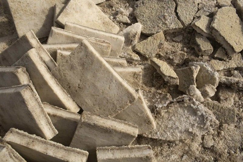 Sôi động cảnh khai thác và buôn bán muối ở nơi nóng nhất hành tinh chum anh cuoc song o noi nong nhat hanh tinh