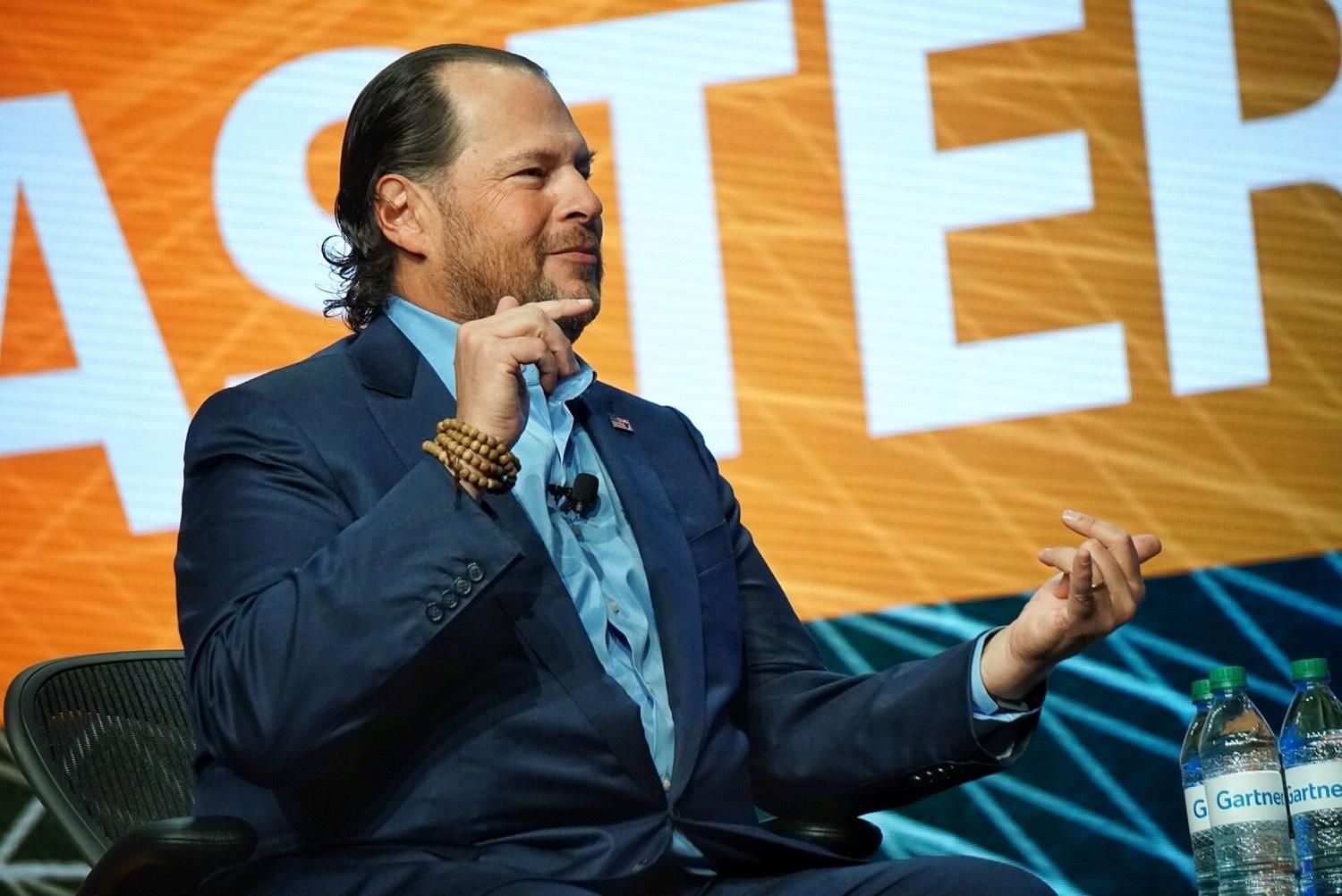 CEO siêu giàu ngợi ca sức mạnh 'đáng kinh ngạc' của iPhone ceo sieu giau ngoi ca suc manh dang kinh ngac cua iphone