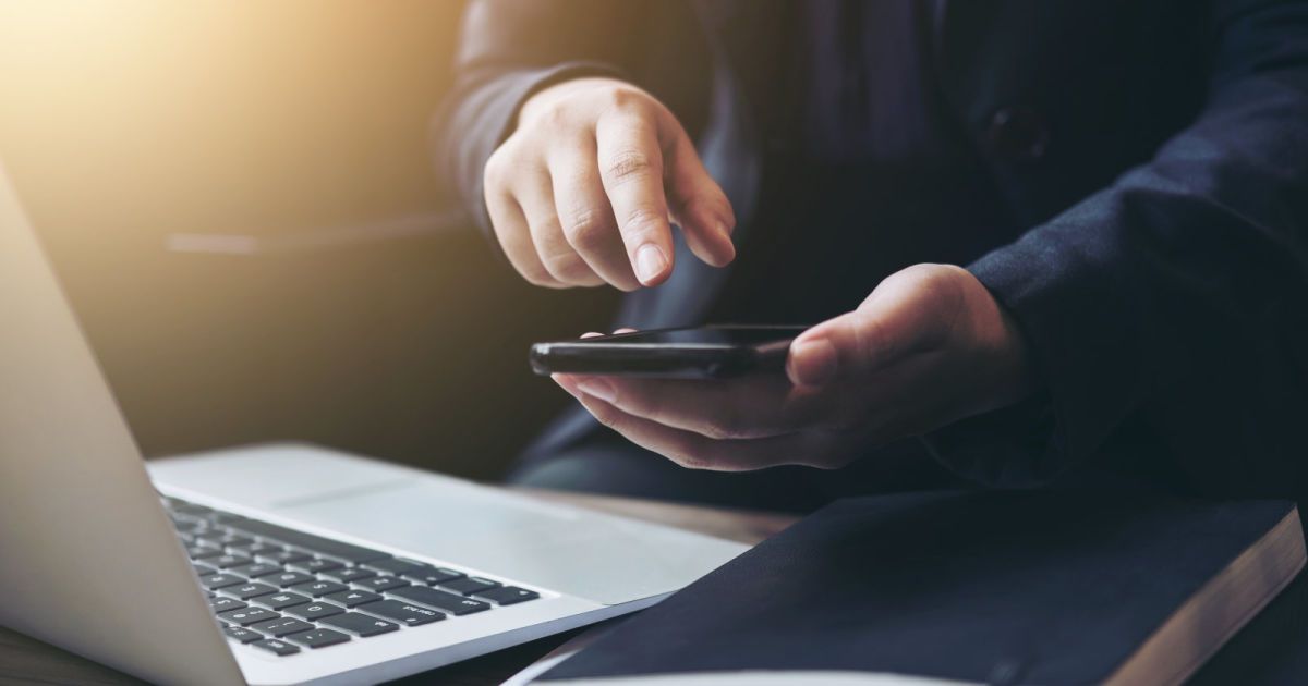 CEO siêu giàu ngợi ca sức mạnh 'đáng kinh ngạc' của iPhone ceo sieu giau ngoi ca suc manh dang kinh ngac cua iphone