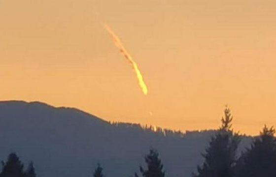 Mỹ: Quả cầu lửa khổng lồ lao vút xuống đất và những phỏng đoán gây tò mò