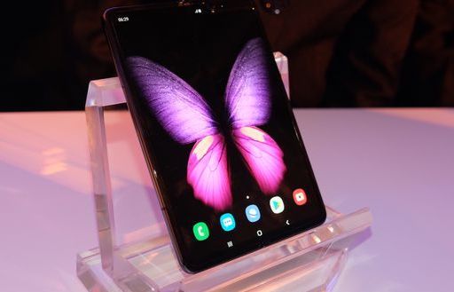 Galaxy Fold chính thức ra mắt tại Việt Nam, giá từ 50 triệu đồng