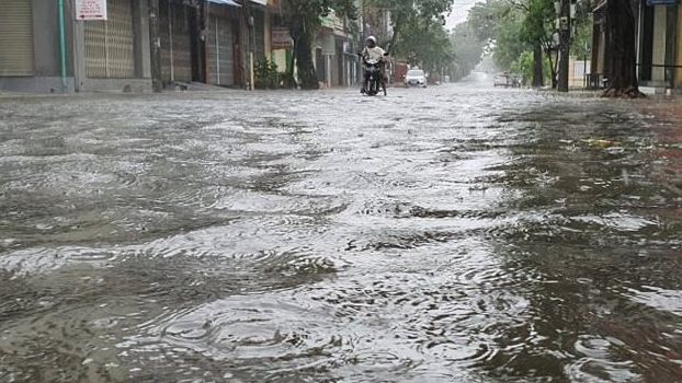 Diễn biến bão số 13: Di chuyển theo hướng Tây, tiến gần quần đảo Hoàng Sa