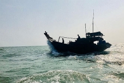 Dự báo thời tiết biển ngày và đêm nay (18/11): Nam Biển Đông, quần đảo Trường Sa, khu vực phía Nam mưa rào rải rác và dông