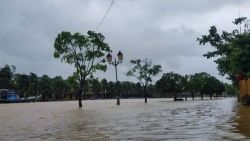 Dự báo thời tiết ngày và đêm nay (30/11): Bắc Bộ trời rét, trưa chiều giảm mây và nắng; Trung Bộ, Tây Nguyên, Nam Bộ mưa to đến rất to