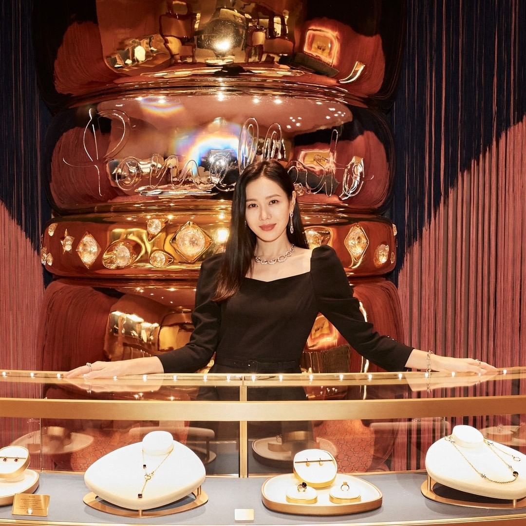 Son Ye Jin bận rộn với guồng quay công việc giữa tin đồn sắp kết hôn