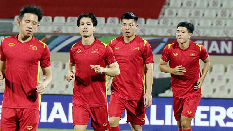 Khách sạn đội tuyển Việt Nam đóng quân có 8 ca mắc Covid-19, các tuyển thủ vẫn yên tâm tập luyện