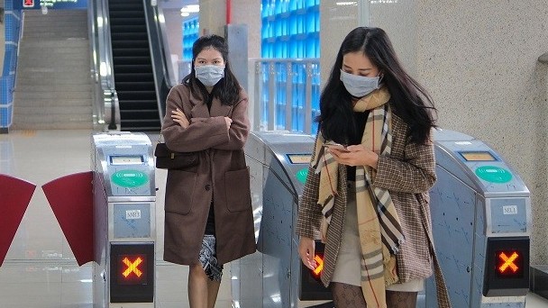 Dự báo thời tiết đêm nay và ngày mai (8-9/11): Bắc Bộ và Bắc Trung Bộ trời rét, vùng núi phía Bắc rét đậm; Trung Bộ mưa lớn diện rộng, cảnh báo lũ