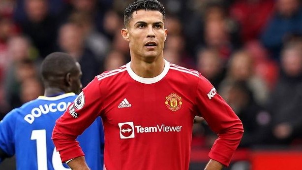 Chuyển nhượng cầu thủ: Xavi cho Jordi Alba rời Barca; Man Utd sai lầm ký Ronaldo; Saul Niguez cố trụ lại Chelsea?