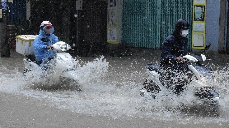 Dự báo thời tiết đêm nay và ngày mai (10-11/11): Bắc Bộ, Bắc Trung Bộ rét về đêm và sáng; Thừa Thiên-Huế và Nam Trung Bộ mưa to đến rất to