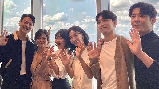 Now, We Are Breaking: Hứa hẹn những thước phim hay khi Song Hye Kyo và Jang Ki Yong diễn ăn ý