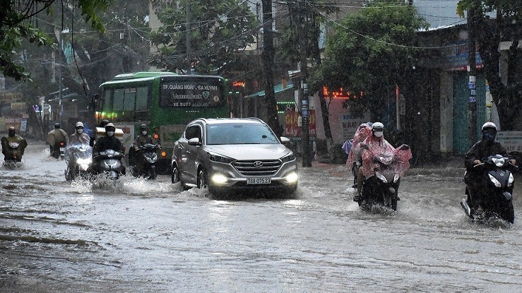 Dự báo thời tiết đêm nay và ngày mai (11-12/11): Bắc Bộ, Bắc Trung Bộ đêm và sáng trời rét, vùng núi rét đậm; Bình Định-Khánh Hòa mưa to đến rất to