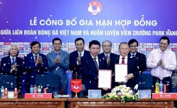 Truyền thông Hàn Quốc mừng HLV Park Hang Seo gia hạn hợp đồng