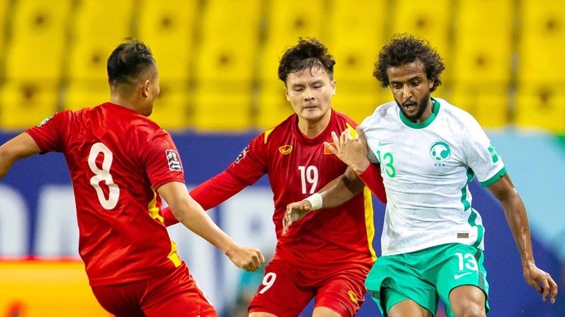 Việt Nam vs Saudi Arabia: Lời khen đặc biệt dành cho tiền vệ tài năng Quang Hải