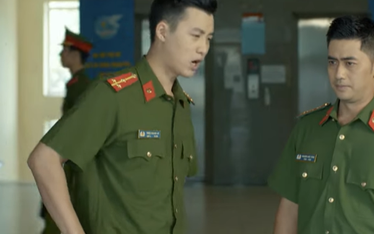 Diễn viên trẻ Duy Khánh chia sẻ vai diễn công an trong hai phim Phố trong làng và Mặt nạ gương