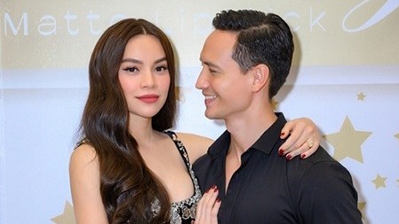 Thời trang tương xứng đẹp đôi Hồ Ngọc Hà bên Kim Lý
