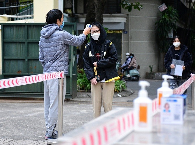 Covid-19: Nhiều quán ăn, cửa hàng có F0, Hà Nội thông báo khẩn tìm người Covid-19: Nhiều quán ăn, cửa hàng có F0, Hà Nội thông báo khẩn tìm người