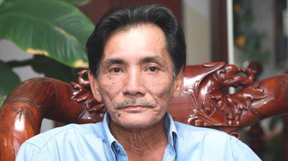 Diễn viên Thương Tín mắc Covid-19, tự cách ly tại phòng trọ