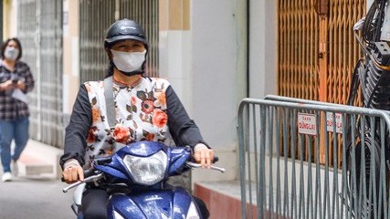 Covid-19: Hà Nội tiếp tục phát thông báo khẩn tìm người đến quán phở, chợ liên quan F0