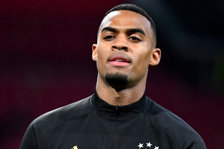 Chuyển nhượng cầu thủ Ngoại hạng Anh: Chuyển nhượng cầu thủ Ngoại hạng Anh: