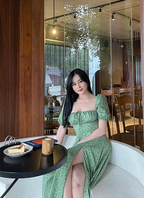 Phương Oanh biến hóa phong cách cá tín sau 'Hương vị tình thân'