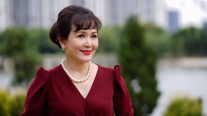 Bí quyết trẻ đẹp vượt thời gian của NSND Minh Hòa