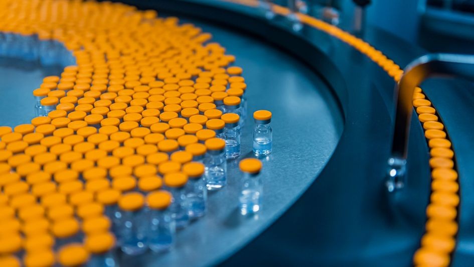 Nhà khoa học Anh tin tưởng vaccine có thể chặn đứng được biến thể Omicron