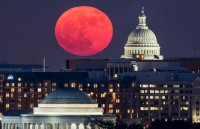 sieu trang mau trang soi xuat hien cung luc o bac ban cau