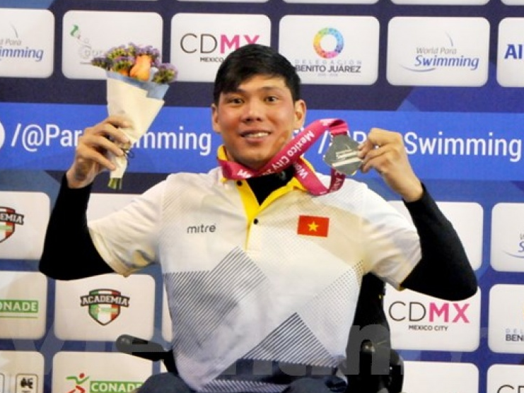 Võ Thanh Tùng giành huy chương thứ 3 tại giải bơi người khuyết tật