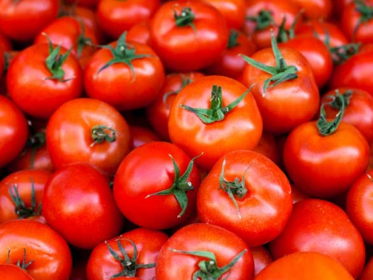 Rau quả tươi giúp phục hồi tổn thương phổi ở người đã cai thuốc