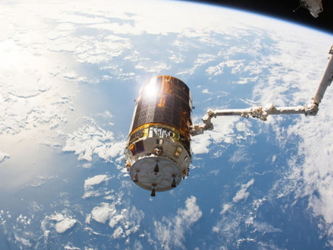 Chi 40 triệu USD để nghỉ dưỡng trên khách sạn không gian