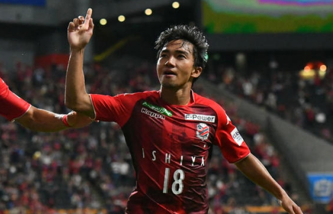 “Messi Thái” được vinh danh trên đất Nhật Bản