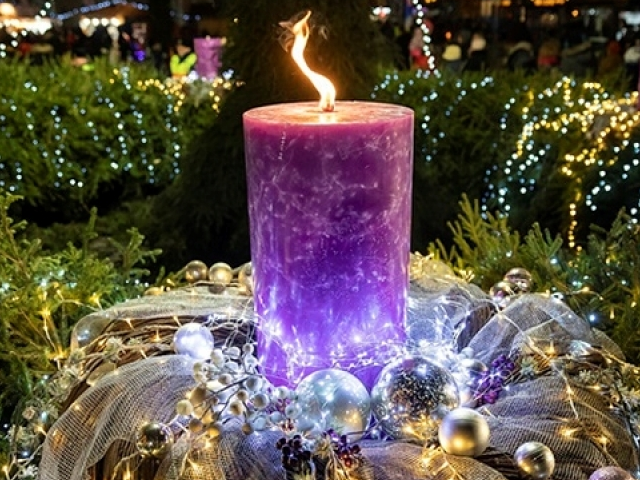 Lạc lối ở những chợ Giáng sinh lung linh kỳ ảo khắp thế giới