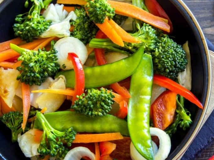 Ăn chay để bảo vệ sức khỏe và cứu Trái Đất khỏi ô nhiễm khí CO2