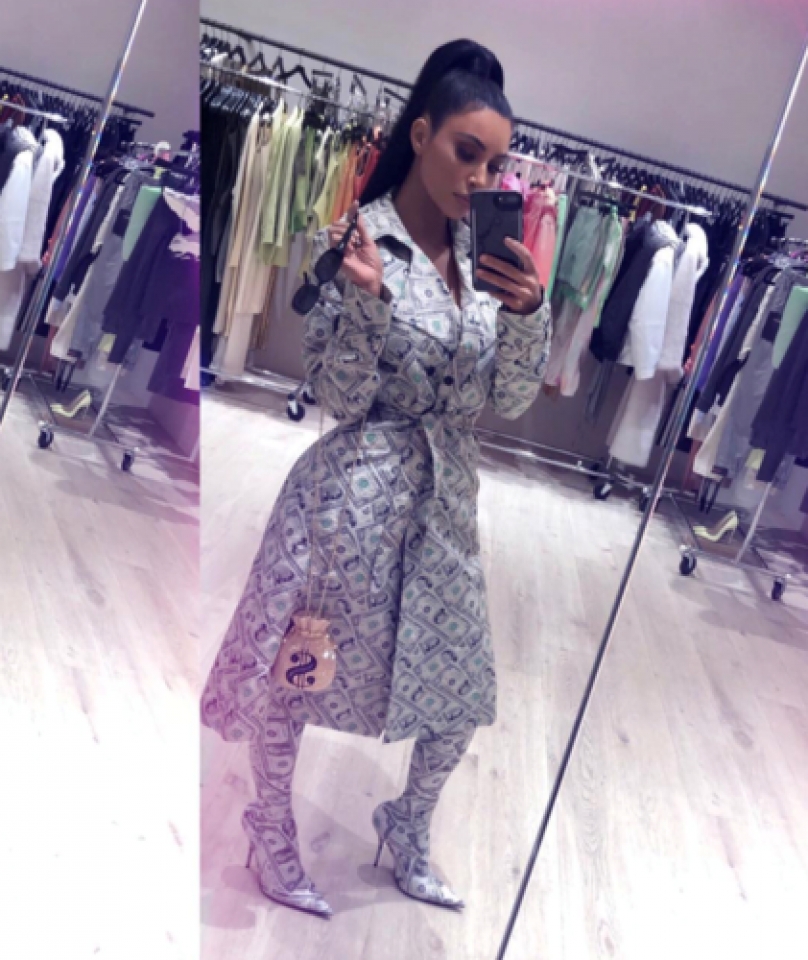 cristiano ronaldo soan ngoi selena gomez tren instagram