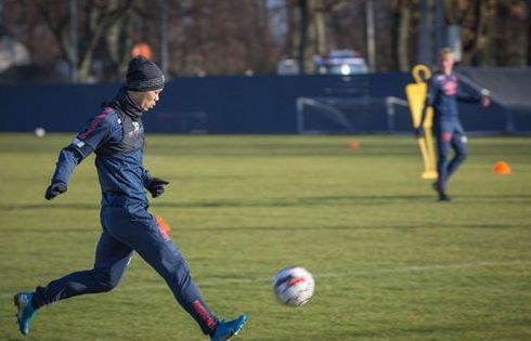 Công Phượng miệt mài tập luyện chờ ngày được ra sân ở Sint Truidense