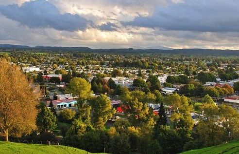 Xây 'thiên đường' 5,6 triệu USD, triệu phú Đức quảng cáo tìm 10 người tới ở cùng