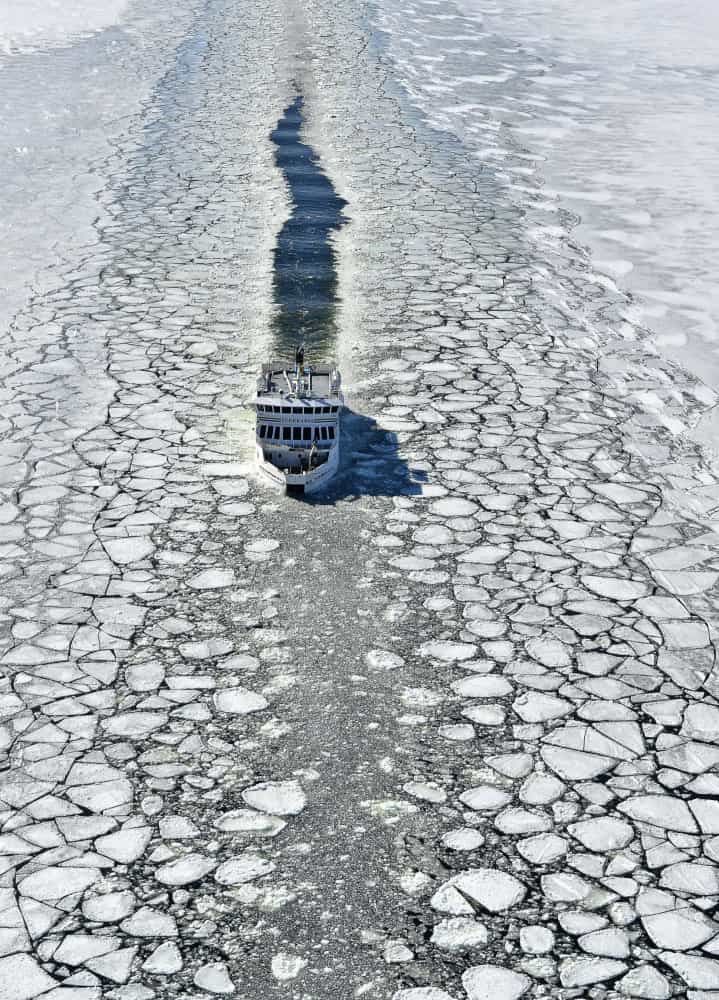 nhung hinh anh an tuong ve cac tau pha bang tren the gioi