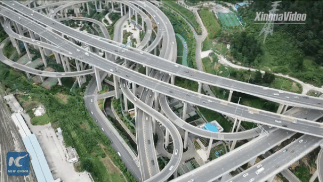 'Ma trận' nút giao thông 6 làn đường kết nối như lạc vào mê cung ma tran nut giao thong 6 lan duong ket noi nhu lac vao me cung