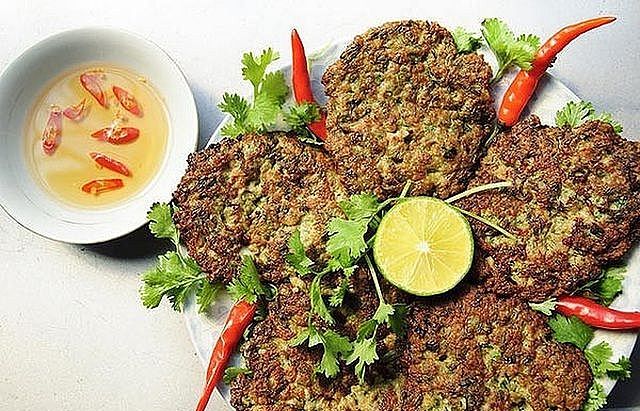 Chả rươi Việt Nam mê hoặc phóng viên quốc tế