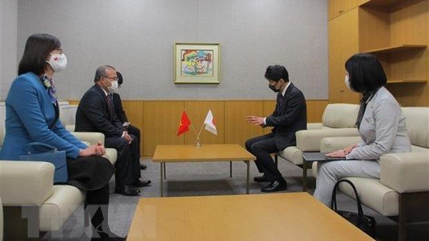 Đại sứ Vũ Hồng Nam: Thống đốc Gunma khâm phục Việt Nam thành công khống chế dịch Covid-19